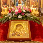 В день празднования в честь Казанской иконы Божией Матери